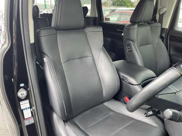 トヨタ ヴェルファイア ハイブリット ZR Gエディション 愛知県 2015(平27)年 7.5万km ブラック ・モデリスタフルエアロ/・HKS車高調/・純正SDメモリーナビ/・フルセグTV/・CD/DVD再生/・ミュージックサーバー（SD録音）/・Bluetooth接続/・ETC/・本革シート/・パワーシート（D/N/2列目）/・キャプテンシート/・両側パワースライドドア/・パワーバックドア/・社外製20インチアルミホイール/・LEDヘッドライト/・オートマチックハイビーム/・電動パーキングブレーキ/・ブレーキホールド/・アダプティブクルーズコントロール/・全席オートエアコン/・ドライブレコーダー（前）/・コーナーセンサー/・横滑り防止装置/・シートヒーター（D/N）/・純正フロアマット/・バックカメラ/・スマートキー/・プッシュスタート
