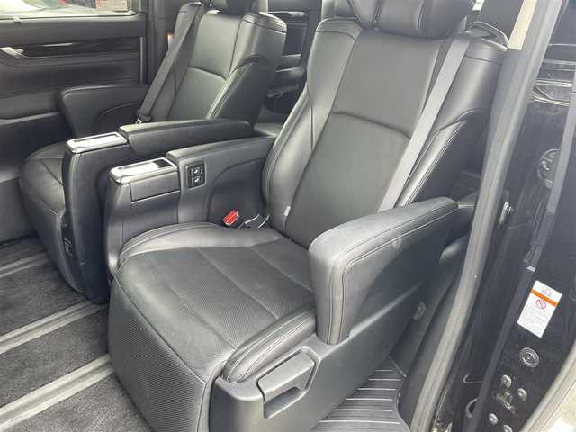 トヨタ ヴェルファイア ハイブリット ZR Gエディション 愛知県 2015(平27)年 7.5万km ブラック ・モデリスタフルエアロ/・HKS車高調/・純正SDメモリーナビ/・フルセグTV/・CD/DVD再生/・ミュージックサーバー（SD録音）/・Bluetooth接続/・ETC/・本革シート/・パワーシート（D/N/2列目）/・キャプテンシート/・両側パワースライドドア/・パワーバックドア/・社外製20インチアルミホイール/・LEDヘッドライト/・オートマチックハイビーム/・電動パーキングブレーキ/・ブレーキホールド/・アダプティブクルーズコントロール/・全席オートエアコン/・ドライブレコーダー（前）/・コーナーセンサー/・横滑り防止装置/・シートヒーター（D/N）/・純正フロアマット/・バックカメラ/・スマートキー/・プッシュスタート