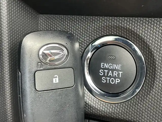 ダイハツ タフト G 新潟県 2022(令4)年 0.8万km スプラッシュブルーM メモリナビ（Bluetooth・CD）/バックカメラ　/ガラスルーフ　/衝突被害軽減システム/レーンキープアシスト　/コーナーセンサー　/前席シートヒーター　/前後ドライブレコーダー（ZDR016）/LEDオートライト　/オートマチックハイビーム　/フォグランプ　/地デジ　/アイドリングストップ/純正ラバーマット/ETC/LDA/プッシュスタート/ステアリングリモコン/ドアバイザー/オートドアミラー/純正１５インチアルミホイール/スマートキー/スペアキー