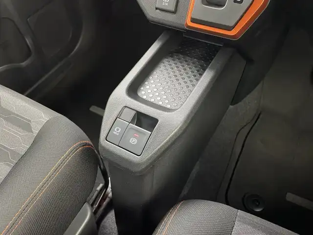 ダイハツ タフト G 新潟県 2022(令4)年 0.8万km スプラッシュブルーM メモリナビ（Bluetooth・CD）/バックカメラ　/ガラスルーフ　/衝突被害軽減システム/レーンキープアシスト　/コーナーセンサー　/前席シートヒーター　/前後ドライブレコーダー（ZDR016）/LEDオートライト　/オートマチックハイビーム　/フォグランプ　/地デジ　/アイドリングストップ/純正ラバーマット/ETC/LDA/プッシュスタート/ステアリングリモコン/ドアバイザー/オートドアミラー/純正１５インチアルミホイール/スマートキー/スペアキー