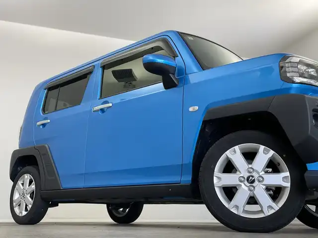 ダイハツ タフト G 新潟県 2022(令4)年 0.8万km スプラッシュブルーM メモリナビ（Bluetooth・CD）/バックカメラ　/ガラスルーフ　/衝突被害軽減システム/レーンキープアシスト　/コーナーセンサー　/前席シートヒーター　/前後ドライブレコーダー（ZDR016）/LEDオートライト　/オートマチックハイビーム　/フォグランプ　/地デジ　/アイドリングストップ/純正ラバーマット/ETC/LDA/プッシュスタート/ステアリングリモコン/ドアバイザー/オートドアミラー/純正１５インチアルミホイール/スマートキー/スペアキー
