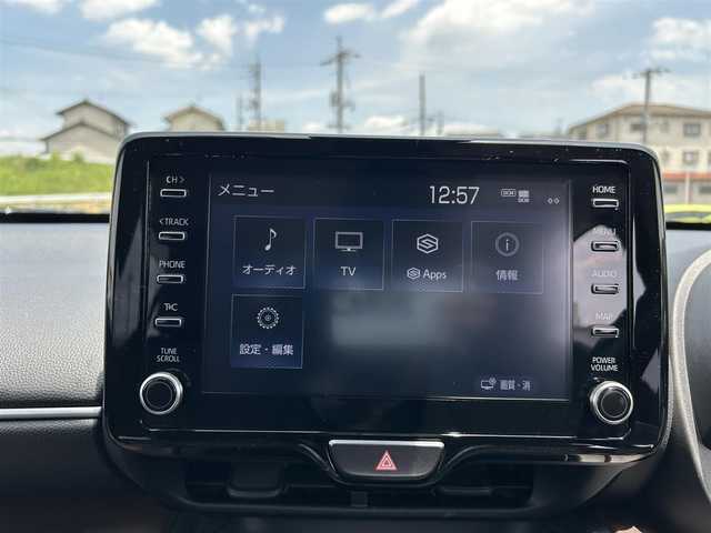 トヨタ ヤリスクロス ハイブリッド Z 岡山県 2021(令3)年 2.5万km ホワイトパールクリスタルシャイン 電動リアゲート/メモリナビ/フルセグテレビ/パノラミックビューモニター/ウィンカーミラー/ETC/クルーズコントロール/ドライブレコーダー/純正アルミホール/Ｂｌｕｅｔｏｏｔｈ接続可能/ＬＥＤヘッドライト/シートヒーター/パーキングアシスト