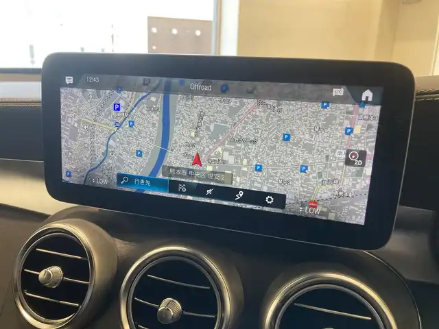 メルセデス・ベンツ ＧＬＣ２２０ d 4マチック AMGライン 熊本県 2020(令2)年 4.8万km ダイヤモンドホワイト ・スマートキー/・プッシュスタート/・アクティブステアリングアシスト/・道路標識アシスト/・アクティブレーンキーピングアシスト/・アクティブブレーキアシスト/・アテンションアシスト/・レーンチェンジアシスト/・インテリジェントライトシステム/・クルーズコントロール(追従式)/・ハーフレザーシート/・前席パワーシート/・全席シートヒーター /・純正メモリナビ/　【Bluetooth・USB・AppleCarPlay・AndroidAuto】/・フルセグTV/・全方位カメラ/・ETC2.0/・ドライブレコーダー(前後録画)/・パワーバックドア/・LEDヘッドランプ/・純正マット