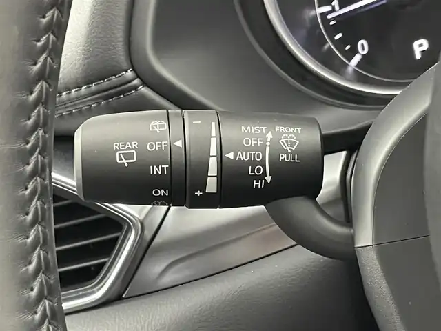 マツダ ＣＸ－５ XD スマートエディション 埼玉県 2022(令4)年 1.3万km ソウルレッドクリスタルM ４ＷＤ　/純正10.25インチナビ　/360度ビューモニター　/スマートブレーキサポート/レーダークルーズコントロール　/ブラインドスポットモニター/ヘッドアップディスプレイ/レーンキープアシスト/LEDオートライト　/スマートキー/ETC