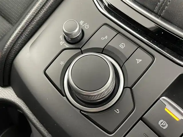 マツダ ＣＸ－５ XD スマートエディション 埼玉県 2022(令4)年 1.3万km ソウルレッドクリスタルM ４ＷＤ　/純正10.25インチナビ　/360度ビューモニター　/スマートブレーキサポート/レーダークルーズコントロール　/ブラインドスポットモニター/ヘッドアップディスプレイ/レーンキープアシスト/LEDオートライト　/スマートキー/ETC