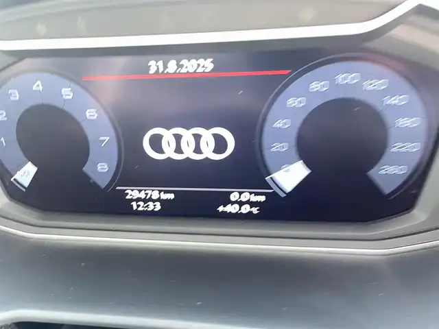 アウディ Ａ１ SB 25TFSI アドバンスド 香川県 2020(令2)年 3万km グレイシアホワイトメタリック 純正ナビ/バックカメラ