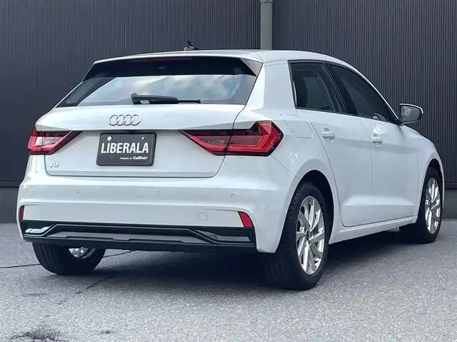 アウディ Ａ１ SB 25TFSI アドバンスド 香川県 2020(令2)年 3万km グレイシアホワイトメタリック 純正ナビ/バックカメラ