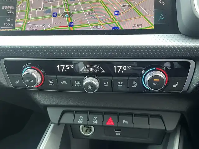 アウディ Ａ１ SB 25TFSI アドバンスド 香川県 2020(令2)年 3万km グレイシアホワイトメタリック 純正ナビ/バックカメラ