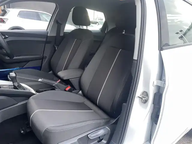 アウディ Ａ１ SB 25TFSI アドバンスド 香川県 2020(令2)年 3万km グレイシアホワイトメタリック 純正ナビ/バックカメラ