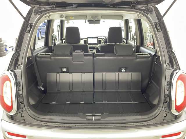 スズキ クロスビー HYBRID MZ 兵庫県 2024(令6)年 0.6万km スーパーブラックパール ・純正8インチナビ/・Bluetooth/CD/DVD/USB/フルセグテレビ/・全方位カメラ/・スズキセーフティサポート/・衝突軽減ブレーキ/・レーンキープアシスト/・レーダクルーズコントロール/・オートハイビーム/・誤発進抑制機能/・コーナーセンサー/・アイドリングストップ/・ステアリングスイッチ/・パドルシフト/・前席シートヒーター/・純正フロアマット/・純正前後ドライブレコーダー/・ビルトインETC/・LEDヘッドライト/・フォグランプ/・純正16インチアルミホイールタイヤ/・シートバックテーブル/・スマートキー/・スペアキー/・保証書/・取扱説明書