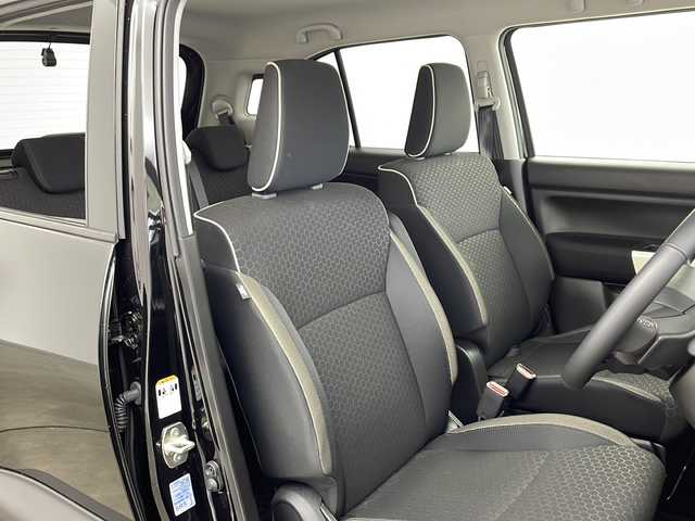 スズキ クロスビー HYBRID MZ 兵庫県 2024(令6)年 0.6万km スーパーブラックパール ・純正8インチナビ/・Bluetooth/CD/DVD/USB/フルセグテレビ/・全方位カメラ/・スズキセーフティサポート/・衝突軽減ブレーキ/・レーンキープアシスト/・レーダクルーズコントロール/・オートハイビーム/・誤発進抑制機能/・コーナーセンサー/・アイドリングストップ/・ステアリングスイッチ/・パドルシフト/・前席シートヒーター/・純正フロアマット/・純正前後ドライブレコーダー/・ビルトインETC/・LEDヘッドライト/・フォグランプ/・純正16インチアルミホイールタイヤ/・シートバックテーブル/・スマートキー/・スペアキー/・保証書/・取扱説明書