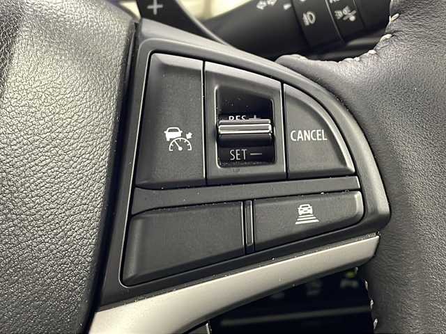 スズキ クロスビー HYBRID MZ 兵庫県 2024(令6)年 0.6万km スーパーブラックパール ・純正8インチナビ/・Bluetooth/CD/DVD/USB/フルセグテレビ/・全方位カメラ/・スズキセーフティサポート/・衝突軽減ブレーキ/・レーンキープアシスト/・レーダクルーズコントロール/・オートハイビーム/・誤発進抑制機能/・コーナーセンサー/・アイドリングストップ/・ステアリングスイッチ/・パドルシフト/・前席シートヒーター/・純正フロアマット/・純正前後ドライブレコーダー/・ビルトインETC/・LEDヘッドライト/・フォグランプ/・純正16インチアルミホイールタイヤ/・シートバックテーブル/・スマートキー/・スペアキー/・保証書/・取扱説明書