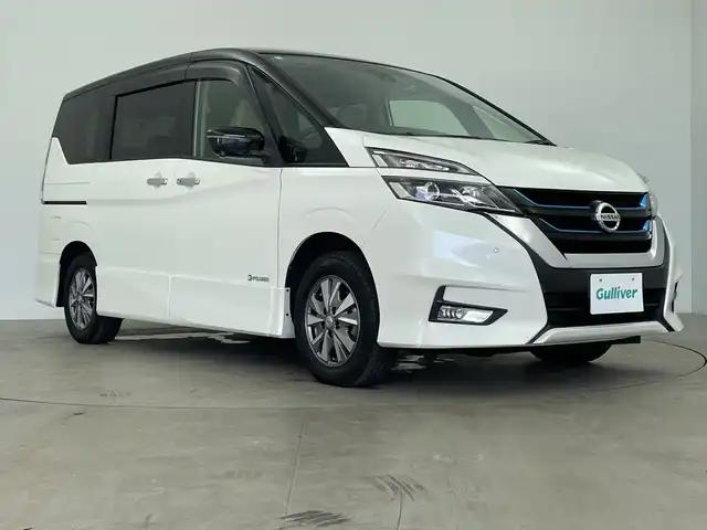 日産 セレナ e－パワー ハイウェイスター V 鹿児島県 2018(平30)年 7.1万km ブリリアントホワイトパール 2トーン 純正ナビ/フルセグテレビ/DVD/CD/BTオーディオ/フリップダウンモニター/両側パワースライドドア/前後ドラレコ/ハンドルヒーター/全席シートヒーター/クルーズコントロール/ビルドインETC/電格ミラー/衝突軽減ブレーキ/純正アルミ/純正下マット/純正バイザー