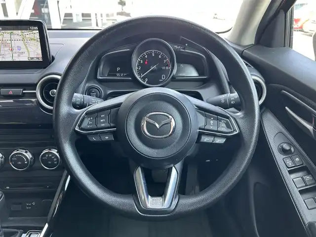 マツダ マツダ２ 15S プロアクティブ Sパッケージ 静岡県 2020(令2)年 5.6万km ソウルレッドクリスタルM マツダコネクト/・7インチWVGAセンターディスプレイ/・コマンダーコントロール/・オーディオセット/ブラインドスポットモニタリング/リアクロスラフィックアラート/車線逸脱警報/前進時アドバンスとスマートシティブレーキサポート/後退時スマートシティブレーキサポート/AT誤発進抑制制御/パーキングセンサー（フロント/リア）/360度ビューモニター/レーダークルーズコントロール/スマートブレーキサポート/レーンキープアシスト/シグネチャーランプ付きアダプティブ/LEDヘッドライト/オートライト/185/65/R15タイヤ/15インチフルホイールキャップ/プライバシーガラス/アクティブドラビングディスプレイ/プッシュスタート/アドバンストキーレスエントリーシステム/無地ブラウン/ブラックツートーンクロスシート/シートヒーター