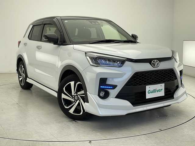 トヨタ ライズ Z 千葉県 2023(令5)年 0.8万km パール 純正エアロパーツ/純正9インチディスプレイオ―ディオ/フルセグTV/Bluetooth/USB/前後ドライブレコーダー/バックカメラ/全方位カメラ/ブラインドスポットモニター/純正ビルトインETC/シートヒーター/追従クルーズコントロール/レーンキープアシスト/LEDヘッドライト