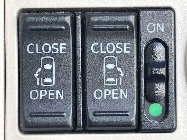 ダイハツ ムーヴ キャンバス X LTD SA Ⅱ 茨城県 2017(平29)年 5.6万km プラムブラウンクリスタルマイカ 純正ナビ　/-BT/TV/CD/AM/衝突軽減システム　/両側パワースライドドア　/アイドリングストップ　/プッシュスタート　/ＥＴＣ　/オートライト　/電動格納ミラー　/横滑り防止装置　/盗難防止装置　/パワーウインドウ　/パワーステアリング　