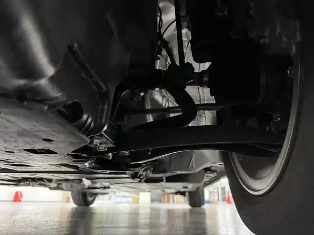 ホンダ フリード ハイブリット e:HEV AIR EX 三重県 2025(令7)年 0.2万km フィヨルドミストパール ハイブリッド/FF/インパネCVT/純正 9インチ Honda Connectナビ/（FM/AM/TV/CarPlay/Android/iPod/USB/Bluetooth）/リヤワイドカメラ/両側パワースライドドア/ETC/Honda SENSING/・衝突軽減ブレーキ（CMBS）/・先行車発進お知らせ機能/・路外逸脱抑制機能/・標識認識機能/・渋滞追従機能付アダプティブクルーズコントロール（ACC）/・車線維持支援システム（LKAS）/・トラフィックジャムアシスト（渋滞運転支援機能）/・ブラインドスポットインフォメーション/・踏み間違い衝突軽減システム/・急アクセル抑制機能/・パーキングセンサーシステム/・後退出庫サポート/・アダプティブドライビングビーム/・VSA/など/装備/・ハーフレザーシート/・シートヒーター（D/N）/・オートエアコン/・リヤクーラー/・オートライト、LEDヘッドライト/・ステアリングスイッチ/・電子パーキングブレーキ＆ブレーキホールド/・プッシュスタート/・純正15inAW/・保/・スマートキーx1/など