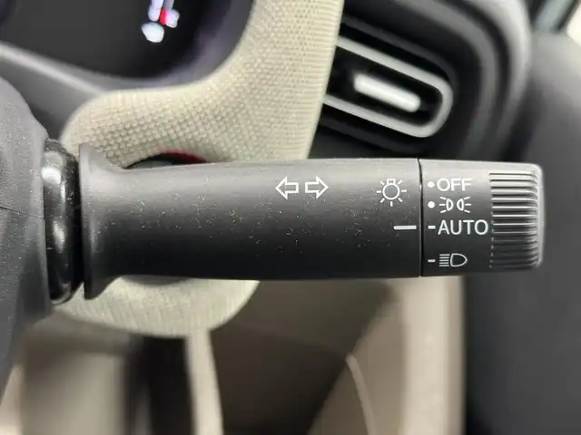 ホンダ フリード ハイブリット e:HEV AIR EX 三重県 2025(令7)年 0.2万km フィヨルドミストパール ハイブリッド/FF/インパネCVT/純正 9インチ Honda Connectナビ/（FM/AM/TV/CarPlay/Android/iPod/USB/Bluetooth）/リヤワイドカメラ/両側パワースライドドア/ETC/Honda SENSING/・衝突軽減ブレーキ（CMBS）/・先行車発進お知らせ機能/・路外逸脱抑制機能/・標識認識機能/・渋滞追従機能付アダプティブクルーズコントロール（ACC）/・車線維持支援システム（LKAS）/・トラフィックジャムアシスト（渋滞運転支援機能）/・ブラインドスポットインフォメーション/・踏み間違い衝突軽減システム/・急アクセル抑制機能/・パーキングセンサーシステム/・後退出庫サポート/・アダプティブドライビングビーム/・VSA/など/装備/・ハーフレザーシート/・シートヒーター（D/N）/・オートエアコン/・リヤクーラー/・オートライト、LEDヘッドライト/・ステアリングスイッチ/・電子パーキングブレーキ＆ブレーキホールド/・プッシュスタート/・純正15inAW/・保/・スマートキーx1/など