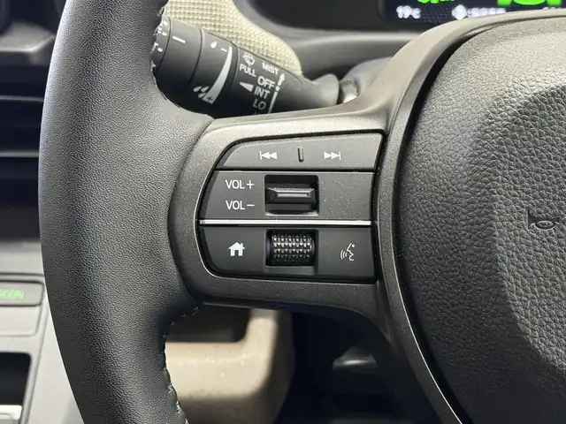 ホンダ フリード ハイブリット e:HEV AIR EX 三重県 2025(令7)年 0.2万km フィヨルドミストパール ハイブリッド/FF/インパネCVT/純正 9インチ Honda Connectナビ/（FM/AM/TV/CarPlay/Android/iPod/USB/Bluetooth）/リヤワイドカメラ/両側パワースライドドア/ETC/Honda SENSING/・衝突軽減ブレーキ（CMBS）/・先行車発進お知らせ機能/・路外逸脱抑制機能/・標識認識機能/・渋滞追従機能付アダプティブクルーズコントロール（ACC）/・車線維持支援システム（LKAS）/・トラフィックジャムアシスト（渋滞運転支援機能）/・ブラインドスポットインフォメーション/・踏み間違い衝突軽減システム/・急アクセル抑制機能/・パーキングセンサーシステム/・後退出庫サポート/・アダプティブドライビングビーム/・VSA/など/装備/・ハーフレザーシート/・シートヒーター（D/N）/・オートエアコン/・リヤクーラー/・オートライト、LEDヘッドライト/・ステアリングスイッチ/・電子パーキングブレーキ＆ブレーキホールド/・プッシュスタート/・純正15inAW/・保/・スマートキーx1/など