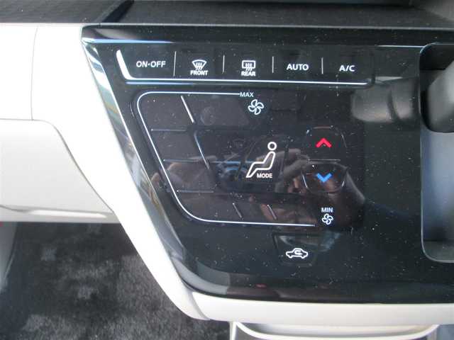 日産 ルークス オーテック 千葉県 2020(令2)年 3.6万km 青Ｍ 純正9インチナビ、フルセグTV/アランドビューモニター/オーディオ【CD/DVD/SD/BT】/エマージェンシーブレーキ/両側パワースライドドア/ハーフレザーシート/車両逸脱警報装置/純正14インチアルミホイール/ウィンカードアミラー/革巻きステアリング/ステアリングスイッチ/前後ドライブレコーダー/アイドリングストップ/ETC/インテリジェントキー/保証書/取扱説明書/スペアキー