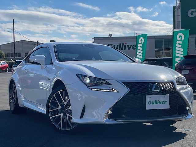 レクサス ＲＣ 350 Fスポーツ 静岡県 2015(平27)年 3.8万km ホワイトノーヴァガラスフレーク ●純正ナビ/（フルセグ/CD/DVD/Bluetooth）/●バックカメラ/●赤革シート/●運転席＆助手席シートヒーター/●運転席助手席パワーシート/●運転席シートメモリー/●レーダークルーズコントロール/●プリクラッシュセーフティー/●レーントレーシングアシスト/●ブラインドスポットモニター/●LEDヘッドライト/●オートライト/●オートマチックハイビーム/●フォグランプ/●革巻きステアリング/●ステアリングスイッチ/●パドルシフト/●チルト＆テレスコピックステアリング/●ステアリングヒーター/●電動格納ウインカーミラー/●ETC/●純正フロアマット/●自動防眩ミラー/●前方ドライブレコーダー/●レーダー探知機（AR-G100A）/●ISOFIX/●プッシュスタート/●スマートキー/●純正19インチアルミホイール/●ダブル+サイド+カーテンSRS+ABS