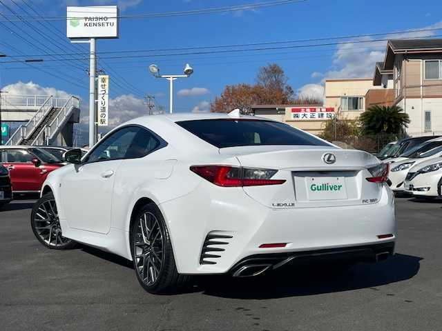 レクサス ＲＣ 350 Fスポーツ 静岡県 2015(平27)年 3.8万km ホワイトノーヴァガラスフレーク ●純正ナビ/（フルセグ/CD/DVD/Bluetooth）/●バックカメラ/●赤革シート/●運転席＆助手席シートヒーター/●運転席助手席パワーシート/●運転席シートメモリー/●レーダークルーズコントロール/●プリクラッシュセーフティー/●レーントレーシングアシスト/●ブラインドスポットモニター/●LEDヘッドライト/●オートライト/●オートマチックハイビーム/●フォグランプ/●革巻きステアリング/●ステアリングスイッチ/●パドルシフト/●チルト＆テレスコピックステアリング/●ステアリングヒーター/●電動格納ウインカーミラー/●ETC/●純正フロアマット/●自動防眩ミラー/●前方ドライブレコーダー/●レーダー探知機（AR-G100A）/●ISOFIX/●プッシュスタート/●スマートキー/●純正19インチアルミホイール/●ダブル+サイド+カーテンSRS+ABS