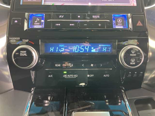 トヨタ ヴェルファイア Z Gエディション 道央・札幌 2018(平30)年 4.4万km ホワイトパールクリスタルシャイン ・４ＷＤ/・ワンオーナー/・アルパインＢＩＧＸナビ・ＴＶ＆ＣＤ＆ＤＶＤ＆ＢＴ/・アルパイン後席フリップダウンモニター/・バックカメラ/・トヨタセーフティセンス/・レーンキープアシスト/・フロントモデリスタエアロ/・パワーバックドア/・両側パワースライドドア/・クルーズコントロール/・レザーシート/・１・２列目パワーシート＆シートヒーター/・前席シートベンチレーション/・ステアリングヒーター/・デジタルインナーミラー/・３眼ＬＥＤヘッドライト/・オートライト/・オートマチックハイビーム/・ＡＣ１００Ｖ/・社外前後ドライブレコーダー/・保証書有り/・スぺリモコンキー有り