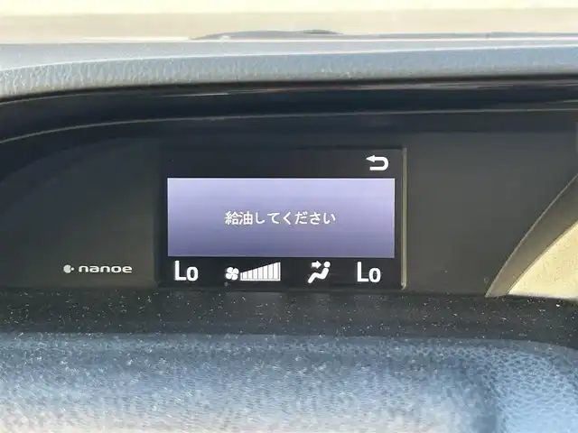 トヨタ エスクァイア ハイブリッド Gi 群馬県 2018(平30)年 6万km ホワイトパールクリスタルシャイン 純正SDナビ(NSZT-Y68T)/　AM/FM/TV/CD/DVD/BT/SD/モデリスタエアロ/衝突軽減ブレーキ/レーンディパーチャーアラート/タイヤ空転抑制機能/先行車発進告知機能/バックカメラ/前席シートヒーター/両側パワースライドドア/クルーズコントロール/ETC2.0/ステアリングリモコン/LEDヘッドライト/LEDフォグライト/AUTOライト/AUTOハイビーム/EV/ECO/PWRモード/社外フロアマット/取扱説明書/スペアキー