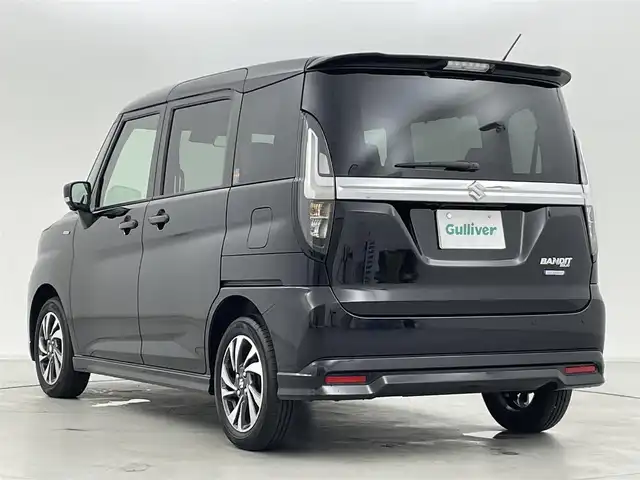 スズキ ソリオ バンディット HV MV 群馬県 2023(令5)年 0.1万km未満 スーパーブラックパール 純正9インチディスプレイオーディオ＋ナビ機能付/(AM/FM/Bluetooth/フルセグTV/CD/DVD//AppleCarPlay/AndroidAuto)/全方位モニター/＝＝＝＝＝＝/アダプティブクルーズコントロール/ヘッドアップディスプレイ/スズキセーフティサポート/ ・デュアルカメラブレーキサポート/ ・後退時ブレーキサポート/ ・車線逸脱抑制制御機能/ ・車線逸脱警報機能/ ・パーキングソナー/ ・横滑り防止装置/ ・ハイビームアシスト/両側パワースライドドア/前席シートヒーター/LEDヘッドライト/プッシュスタート/スマートキー/スペアキー有