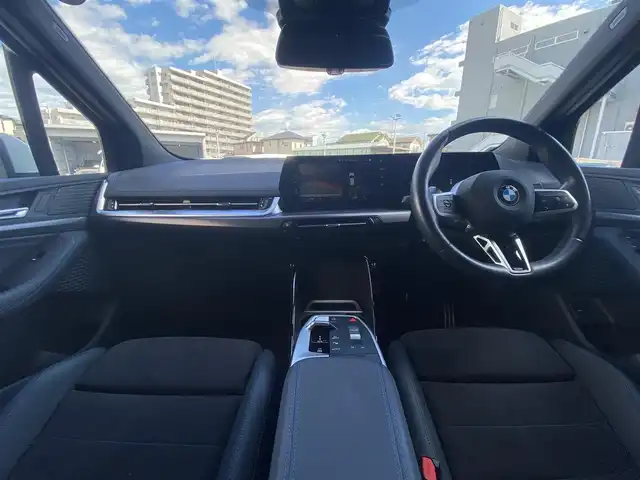 ＢＭＷ ＢＭＷ ２１８ｄ アクティブツアラー Mスポーツ 栃木県 2022(令4)年 1.6万km 白 禁煙　/ACC　/レーンキープ　/バックカメラ　/パドルシフト　/純正ナビ　/AppleCarPlay　/パワーシート　/シートH　/ステアリングH　/ハーフレザー　/電動リアゲート　/ETC　/LED　/純正18インチAW