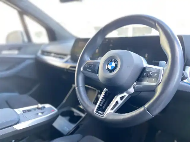 ＢＭＷ ＢＭＷ ２１８ｄ アクティブツアラー Mスポーツ 栃木県 2022(令4)年 1.6万km 白 禁煙　/ACC　/レーンキープ　/バックカメラ　/パドルシフト　/純正ナビ　/AppleCarPlay　/パワーシート　/シートH　/ステアリングH　/ハーフレザー　/電動リアゲート　/ETC　/LED　/純正18インチAW