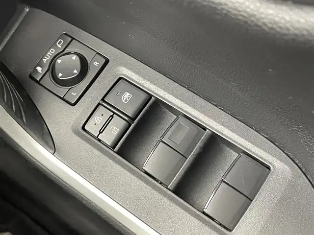 トヨタ ＲＡＶ４ アドベンチャー オフロードPKG 宮城県 2021(令3)年 3.2万km アティチュードブラックマイカ ４ＷＤ/ワンオーナー/純正９インチディスプレイオーディオ(AM/FM/BT/Miracast)/バックカメラ/前後コーナーセンサー/ルーフレール/トヨタセーフティセンス/　・レーダークルーズコントロール/　・ブラインドスポットモニター/　・レーントレーシングアシスト/　・プリクラッシュセーフティ/　・ダウンヒルアシストコントロール/　・オートハイビーム/オートライト/LEDライト/ＥＴＣ/前席パワーシート/レザーシート/純正アルミホイール/純正フロアマット/プッシュスタート/スペアキー