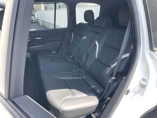 トヨタ ランドクルーザー GRスポーツ 栃木県 2023(令5)年 1.4万km プレシャスホワイトパール トヨタセーフティセンス/サンルーフ/JBLプレミアムサウンドシステム/リヤシートエンターテインメントシステム/純正12.3インチナビ/CD/DVD/BT/フルセグ/MSV/Miracast/パワーバックドア/レーダークルーズコントロール/ルーフレール/クールボックス/ビルトインETC2.0/4WD/Pantheraセキュリティ/電動格納サードシート/ヘッドアップディスプレイ/サイドステップ/LEDオートライト/オートハイビーム/レザーシート/前席・2列目シートヒーター/前席・2列目シートベンチレーション/前席パワーシート（運転席メモリー機能付き）/クリアランスソナー/前後ドライブレコーダー/ブラインドスポットモニター/パーキングサポートブレーキ/オートブレーキホールド/ステアリングヒーター/ステアリングスイッチ/取扱説明書/保証書/スペアキー１