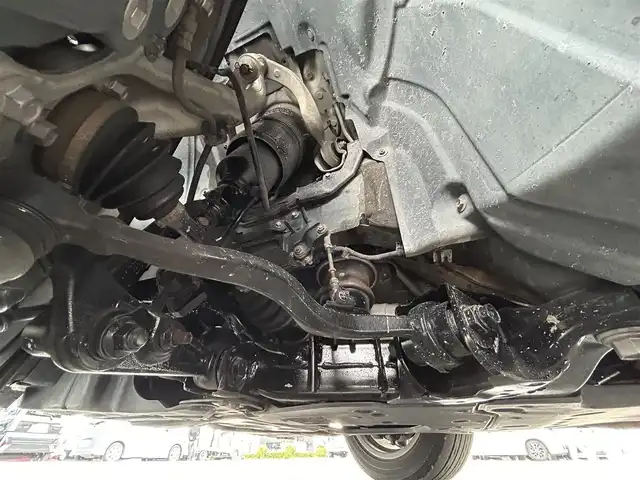 レクサス ＬＳ 600h バージョンC Iパック 滋賀県 2015(平27)年 6.4万km ブラック ガソリン（ハイブリッド）/4WD(F4)/CVT/ムーンルーフ/12.1インチ純正ナビ/(FM/AM/CD/DVD/フルセグ/Bluetooth)/ETC/ドライブレコーダー/バックカメラ/プリクラッシュブレーキアシスト	/レーダークルーズコントロール/レーンキープアシスト	/ブラインドスポットモニター/クリアランスソナー/電動サンシェード/運転席・助手席シートヒーター/運転席・助手席シートベンチレーション/シートメモリー/電動パーキング/電動格納ミラー/革巻きステアリング/ステアリングスイッチ/ステアリングヒーター/オートライト/LEDヘッドライト/フロントフォグ/自動防眩ルームミラー	/フルオートエアコン/プッシュスタート/スマートキー/純正フロアマット