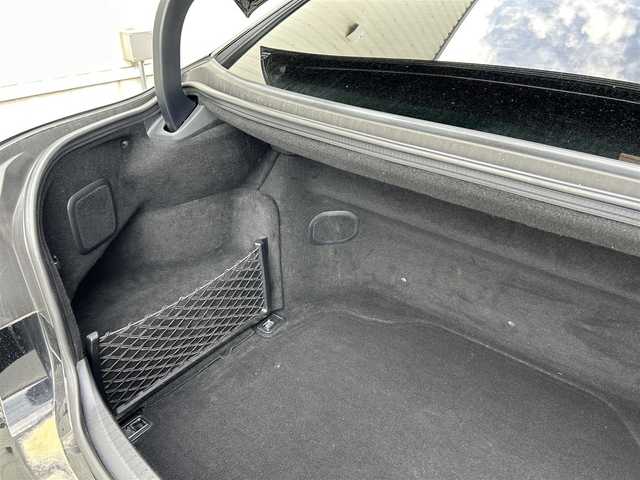 レクサス ＬＳ 600h バージョンC Iパック 滋賀県 2015(平27)年 6.4万km ブラック ガソリン（ハイブリッド）/4WD(F4)/CVT/ムーンルーフ/12.1インチ純正ナビ/(FM/AM/CD/DVD/フルセグ/Bluetooth)/ETC/ドライブレコーダー/バックカメラ/プリクラッシュブレーキアシスト	/レーダークルーズコントロール/レーンキープアシスト	/ブラインドスポットモニター/クリアランスソナー/電動サンシェード/運転席・助手席シートヒーター/運転席・助手席シートベンチレーション/シートメモリー/電動パーキング/電動格納ミラー/革巻きステアリング/ステアリングスイッチ/ステアリングヒーター/オートライト/LEDヘッドライト/フロントフォグ/自動防眩ルームミラー	/フルオートエアコン/プッシュスタート/スマートキー/純正フロアマット