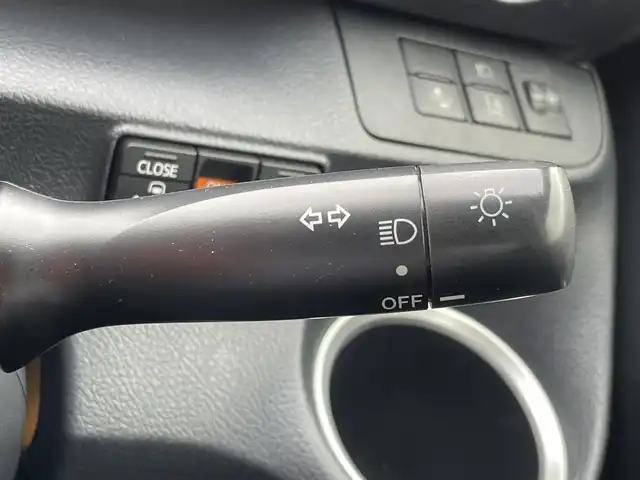 トヨタ シエンタ ハイブリッド G 島根県 2021(令3)年 5.2万km ホワイトパールクリスタルシャイン トヨタセーフティセンス/純正ナビ/CD/ワンセグTV/Bluetooth/バックカメラ/両側パワースライドドア /クルーズコントロール/LEDライト/オートマチックハイビーム /LDA/プリクラッシュセーフティ/ビルトインETC2.0/ドライブレコーダー/スマートキー/プッシュスタート /フロアマット/電動格納ミラー