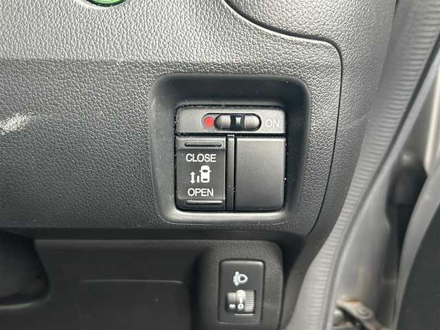 ホンダ Ｎ ＢＯＸ G Lパッケージ 愛知県 2016(平28)年 5.5万km カトラリーシルバーM 純正メモリナビ/フルセグテレビ/バックカメラ/Bluetooth/ウィンカーミラー/ドアバイザー/プッシュスタート/片側パワースライドドア/ビルトインETC