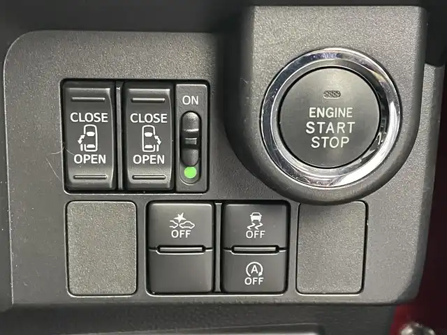 トヨタ タンク カスタムG－T 埼玉県 2017(平29)年 6.9万km ブラックマイカ/マゼンダベリーメタリック スマートアシスト２　純正９インチナビ　バックカメラ　ビルトインＥＴＣ　前後ドライブレコーダー　クルーズコントロール　シートヒーター　スマートキー　純正アルミホイール　オートライト　ＬＥＤライト　地デジ