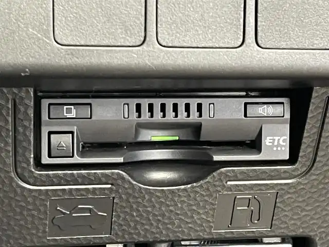 トヨタ タンク カスタムG－T 埼玉県 2017(平29)年 6.9万km ブラックマイカ/マゼンダベリーメタリック スマートアシスト２　純正９インチナビ　バックカメラ　ビルトインＥＴＣ　前後ドライブレコーダー　クルーズコントロール　シートヒーター　スマートキー　純正アルミホイール　オートライト　ＬＥＤライト　地デジ