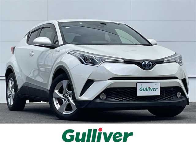 トヨタ Ｃ－ＨＲ S 佐賀県 2017(平29)年 6.8万km ホワイトパールクリスタルシャイン トヨタセーフティセンス/・プリクラッシュセーフティ/・レーダークルーズコントロール/・レーンディパーチャーアラート/・オートマチックハイビーム/純正9インチSDナビ/・バックカメラ/・フルセグTV/BT/CD/DVD/純正17インチAW/フォグランプ/オートライト/ETC2.０/プッシュスタート/トノカバー/電動格納ミラー/ドアバイザー/ヘッドライトレベライザー/エアバックW/サイド/カーテン