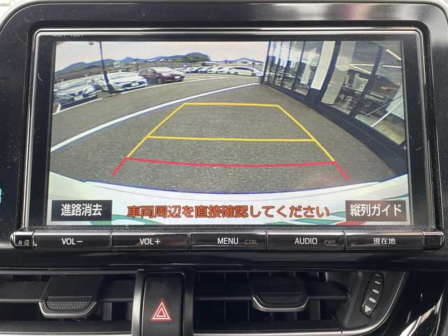 トヨタ Ｃ－ＨＲ S 佐賀県 2017(平29)年 6.8万km ホワイトパールクリスタルシャイン トヨタセーフティセンス/・プリクラッシュセーフティ/・レーダークルーズコントロール/・レーンディパーチャーアラート/・オートマチックハイビーム/純正9インチSDナビ/・バックカメラ/・フルセグTV/BT/CD/DVD/純正17インチAW/フォグランプ/オートライト/ETC2.０/プッシュスタート/トノカバー/電動格納ミラー/ドアバイザー/ヘッドライトレベライザー/エアバックW/サイド/カーテン