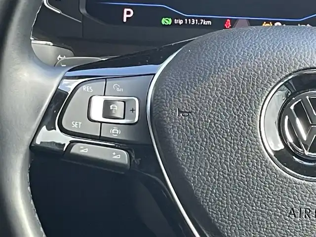 フォルクスワーゲン Ｔ－ロック TDI スタイル デザインPKG 高知県 2020(令2)年 2.8万km 白 ACC（アダプティブクルーズコントロール）/Front Assisy(プリクラッシュブレーキシステム）/Lane Assist(レーンキープアシスト）/ブラインドスポットディテクション/疲労検知システム/プロアクティブ・オキュパント・プロテクション/純正ナビ/　【AM/FM/フルセグTV/androidauto/AppleCarPlay】/前後ドライブレコーダー/電動リアゲート