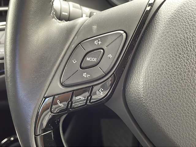 トヨタ Ｃ－ＨＲ G 千葉県 2018(平30)年 2.6万km ホワイトパールクリスタルシャイン モデリスタエアロ/レーダークルーズコントロール/コーナーセンサー前後/レーンキープアシスト/衝突軽減システム/純正SDナビ（NSZT-W66T）/　Bluetooth/フルセグTV/CD/DVD/バックカメラ/純正ビルトインETC/ハーフレザーシート/純正フロアマット/LEDヘッドライト/オートライト/オートハイビーム/純正18インチアルミホイール