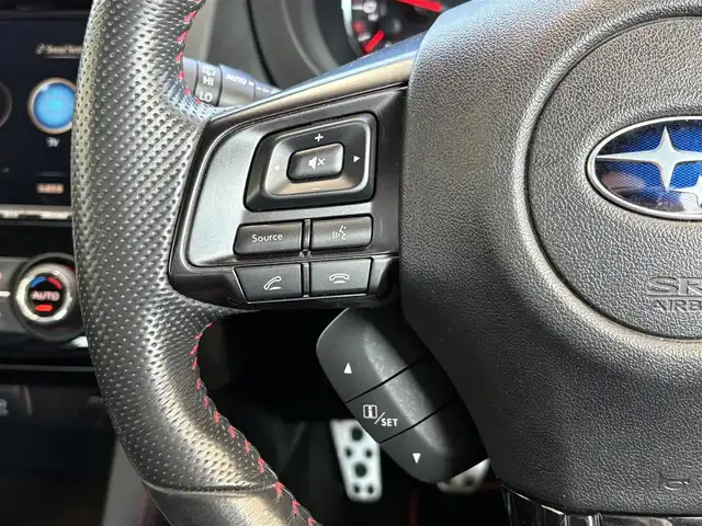 スバル ＷＲＸ ＳＴＩ STI タイプS 愛知県 2018(平30)年 5.9万km クリスタルホワイトP 4WD/ワンオーナー/純正8インチナビ/Bluetooth/CD/DVD/SD/サイド フロント バックカメラ/ETC/ステアリングスイッチ/ドライブレコーダー/BMS/STIリップスポイラー/STIキャリパー/ウインカーミラー/RECAROシート/パワーシートD＋N席/シートヒーター/純正フロアマット/純正アルミホイール/純正エアロ/スペアキー