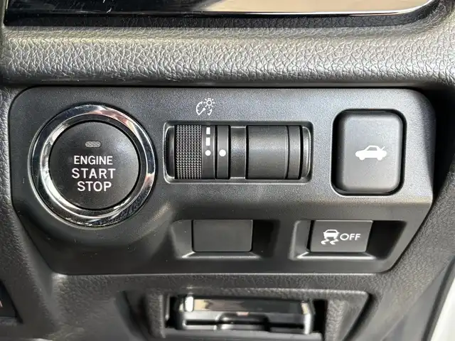 スバル ＷＲＸ ＳＴＩ STI タイプS 愛知県 2018(平30)年 5.9万km クリスタルホワイトP 4WD/ワンオーナー/純正8インチナビ/Bluetooth/CD/DVD/SD/サイド フロント バックカメラ/ETC/ステアリングスイッチ/ドライブレコーダー/BMS/STIリップスポイラー/STIキャリパー/ウインカーミラー/RECAROシート/パワーシートD＋N席/シートヒーター/純正フロアマット/純正アルミホイール/純正エアロ/スペアキー