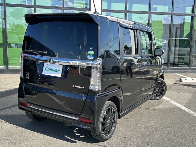 ホンダ Ｎ ＢＯＸ カスタム ターボ SSブラックSパッケージ 道東・釧路十勝 2017(平29)年 7.5万km クリスタルブラックパール ・４WD/・純正ギャザーズナビ/（CD・DVD・ラジオ・フルセグ・BT・SD）/・バックカメラ/・両側パワースライドドア/・クルーズコントロール/・ハーフレザーシート/・前席シートヒーター/・衝突被害軽減ブレーキ/・革巻きステアリング/・横滑り防止装置/・電動格納ミラー/・ドアバイザー/・ビルトインETC/・パドルシフト/・ヒーテッドドアミラー/・ステアリングスイッチ/・オートライト