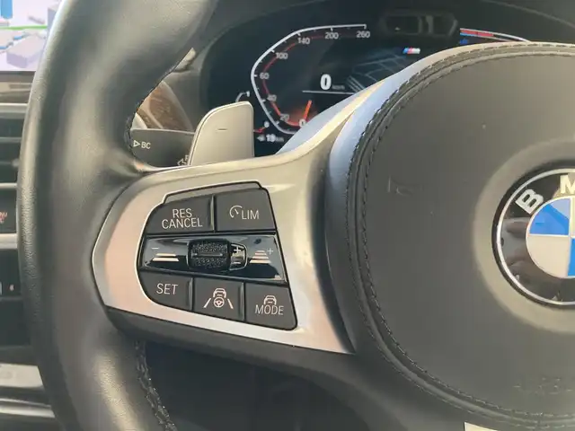 ＢＭＷ Ｘ３ xDrive20d Mスポーツ 熊本県 2022(令4)年 1.9万km 黒 スマートキー/プッシュスタート/フルセグTV/ETC/注意喚起アシスタント/ワイヤレス充電/インテリジェントセーフティ/PDC自動起動/アクティブPDC緊急ブレーキ/パーキングアシスト/電動パワーシート/シートヒーター/アダプティブクルーズコントロール/オートハイビーム/純正LEDヘッドライト/パワーバックドア