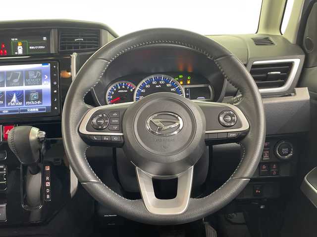 ダイハツ トール カスタムG ターボ 栃木県 2020(令2)年 5.5万km ブラックマイカメタリック/パールホワイトⅢ 2トーン 純正ナビ/（CD/DVD/フルセグTV/Bluetooth/SD/HDMI/iPod）/純正フリップダウンモニター/全方位カメラ/コーナーセンサー/ETC/前方ドライブレコーダー/両側パワースライドドア/ハーフレザーシート/前席シートヒーター/禁煙車/オートライト/LEDヘッドライト/横滑り防止装置/フォグランプ/スマートキー/プッシュスタート/アイドリングストップ/ステアリングスイッチ/革巻きステアリング/ウィンカーミラー/純正15インチアルミホイール/フロアマット