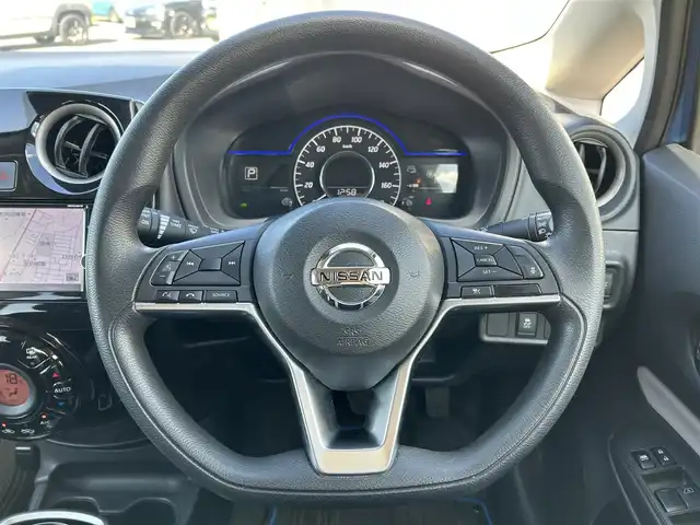 日産 ノート e－パワー X 新潟県 2019(令1)年 3.1万km シャイニングブルー オールシーズンタイヤ/（185/65/15）/スマートキー/アイドリングストップ/クルーズコントロール追従有/純正ナビ/（フルセグ、Bluetooth、CD/DVD、AM/FM）/デジタルインナーミラー/ステアリングスイッチ/LEDヘッドライト/フォグランプ/ETC/社外ドライブレコーダー（前方）/純正アルミホイール/純正フロアマット/横滑り防止/オートライト/コーナーセンサー（前後）/衝突軽減