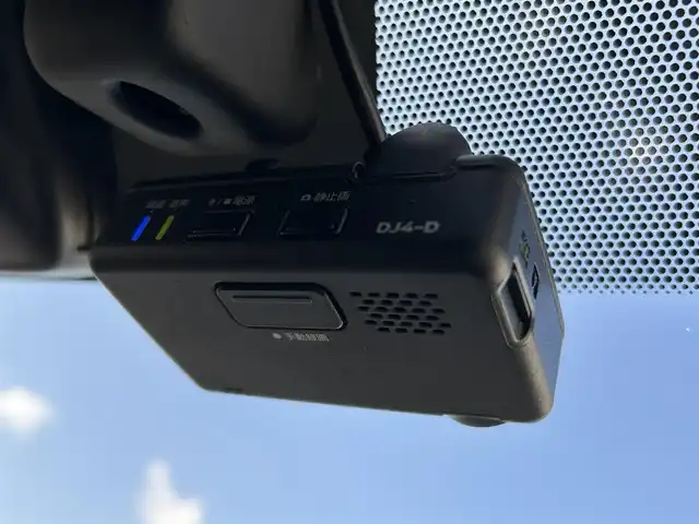 日産 ノート e－パワー X 新潟県 2019(令1)年 3.1万km シャイニングブルー オールシーズンタイヤ/（185/65/15）/スマートキー/アイドリングストップ/クルーズコントロール追従有/純正ナビ/（フルセグ、Bluetooth、CD/DVD、AM/FM）/デジタルインナーミラー/ステアリングスイッチ/LEDヘッドライト/フォグランプ/ETC/社外ドライブレコーダー（前方）/純正アルミホイール/純正フロアマット/横滑り防止/オートライト/コーナーセンサー（前後）/衝突軽減
